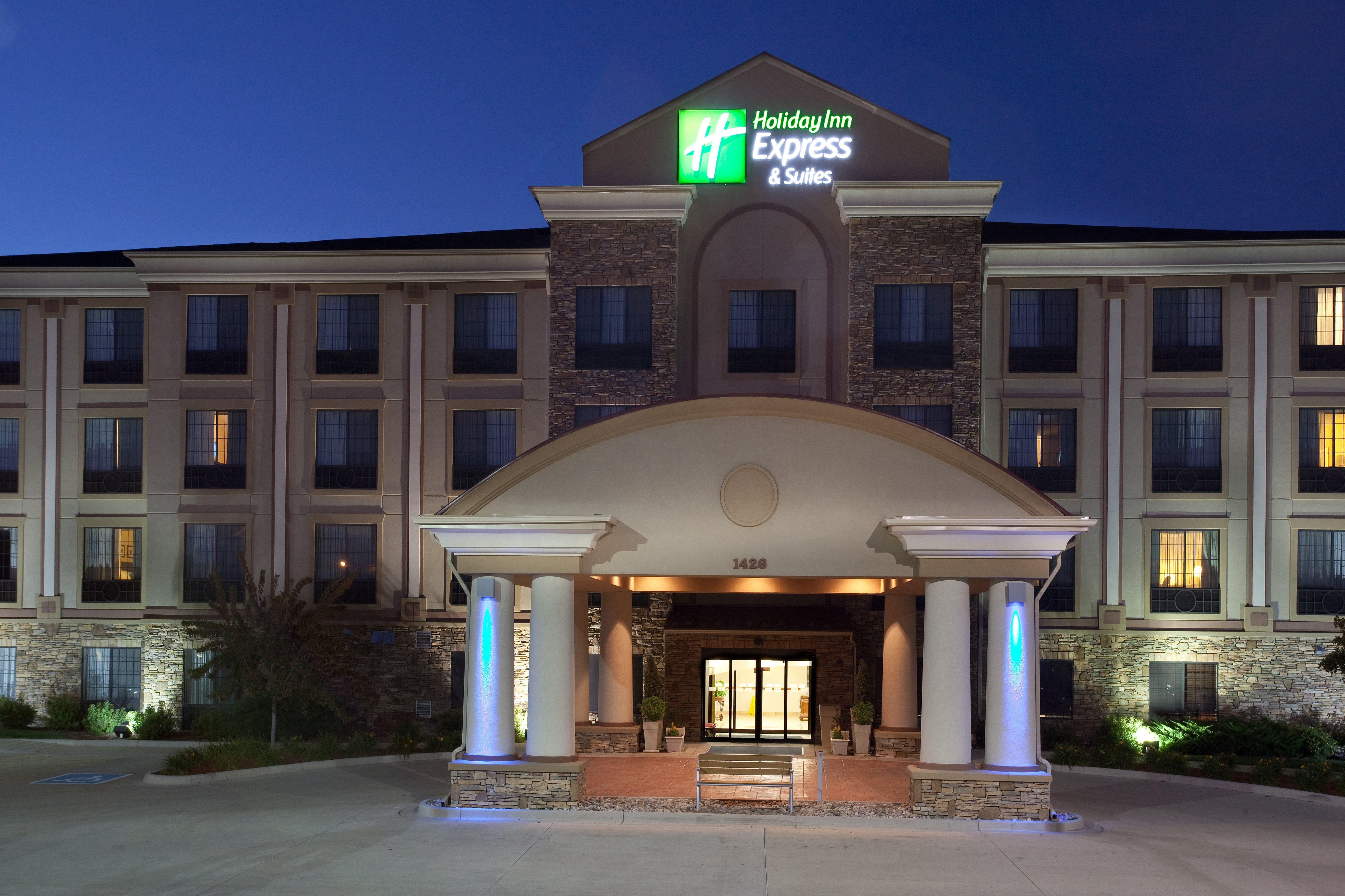 Holiday Inn Express Hotel & Suites Fort Collins By Ihg Ngoại thất bức ảnh