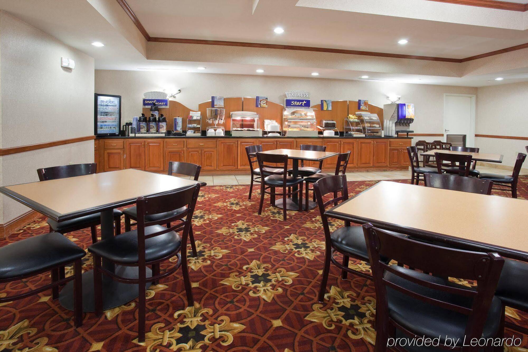 Holiday Inn Express Hotel & Suites Fort Collins By Ihg Ngoại thất bức ảnh